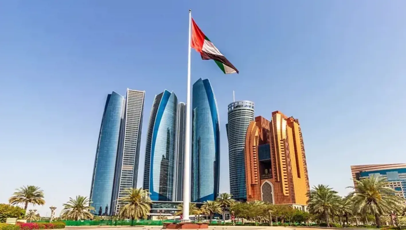 السعوديون في الخارج يجددون هويتهم الوطنية بسهولة عبر "أبشر".. "سعودي 365" تكشف التفاصيل