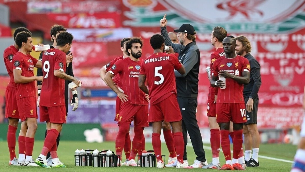 رحيل أسطورة ليفربول ومنتخب إنجلترا كيفن كيغان عن 75 عاماً